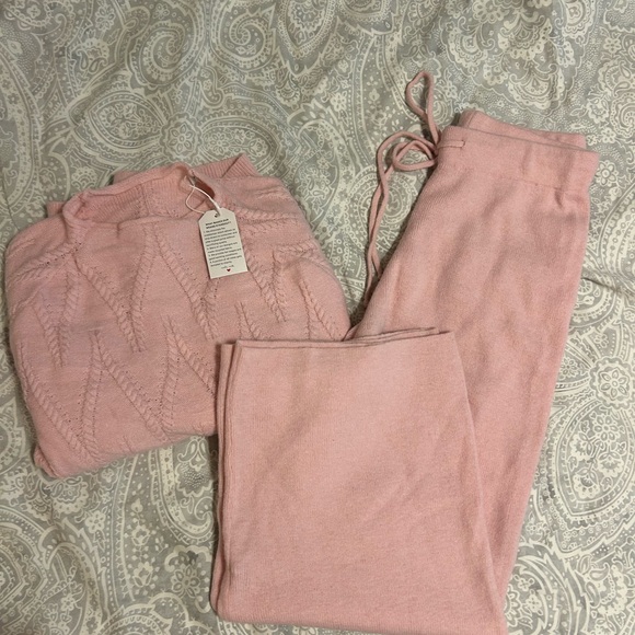 Pink Knit Sweater and Pants Set - Picture 1 of 7